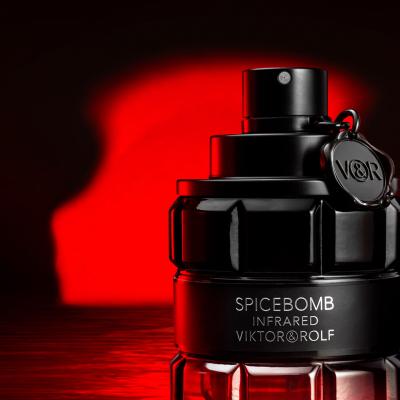 Viktor &amp; Rolf Spicebomb Infrared Eau de Toilette férfiaknak 50 ml