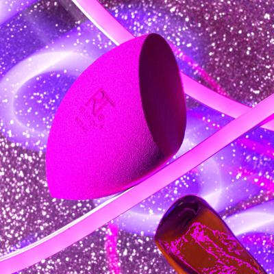 Real Techniques Afterglow Miracle Complexion Sponge Limited Edition Applikátor nőknek 1 db