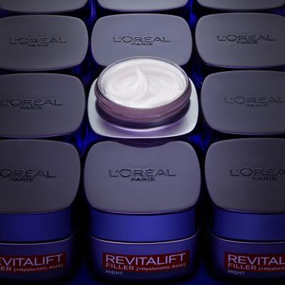 L&#039;Oréal Paris Revitalift Filler HA Éjszakai szemkörnyékápoló krém nőknek 50 ml