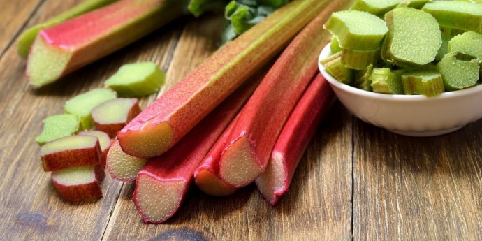 Rebarbara a vörös haj szőkítésére