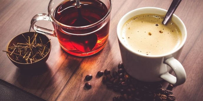 Kávé és tea a sötétebb hajért