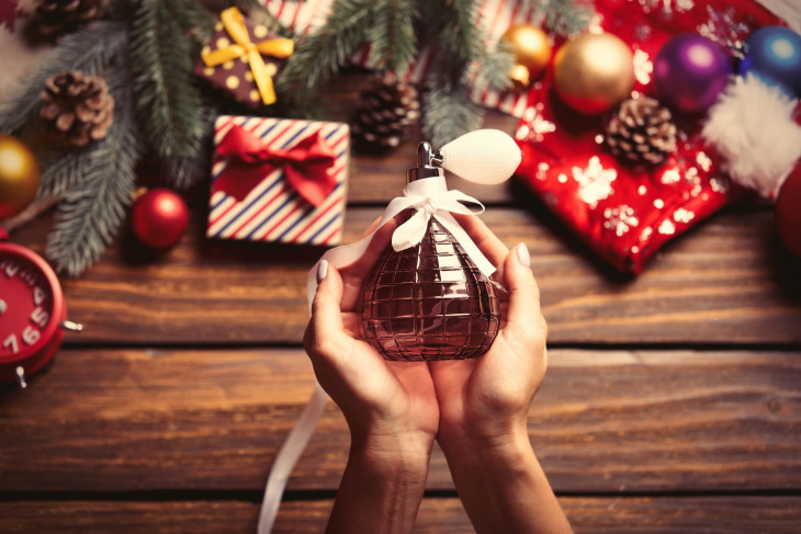 Hogyan válasszunk illatszert ajándékba?